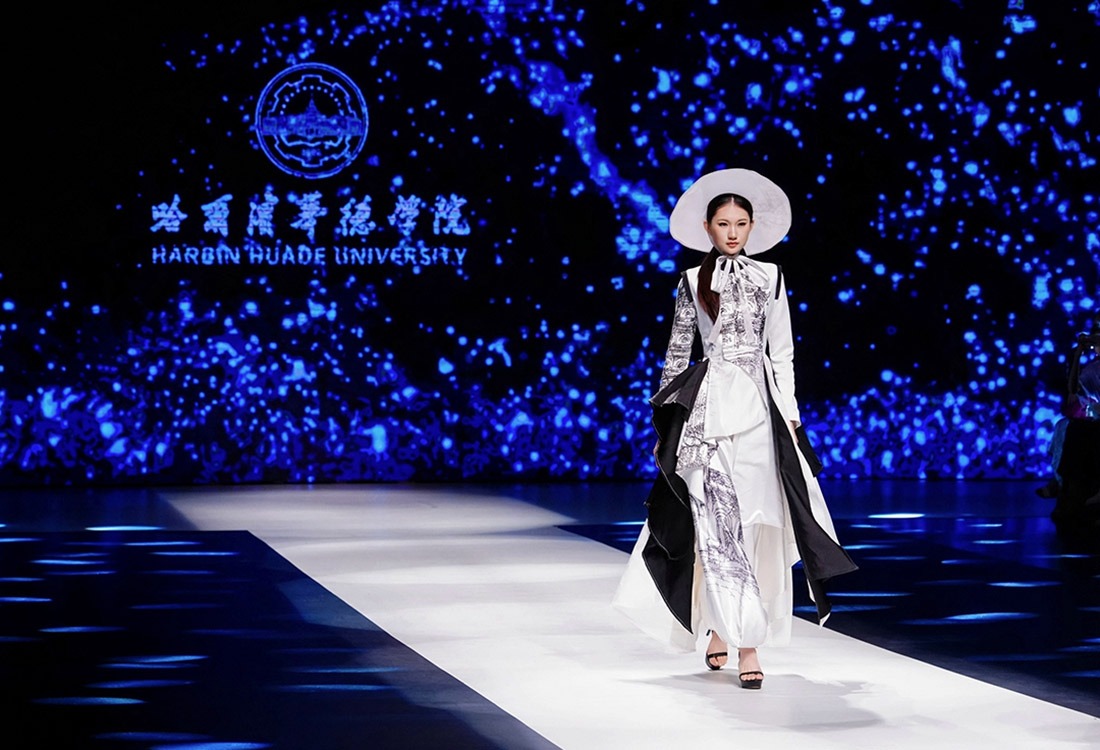 小衣襟有大文章，华德学子在东北亚秀场演绎东方新意