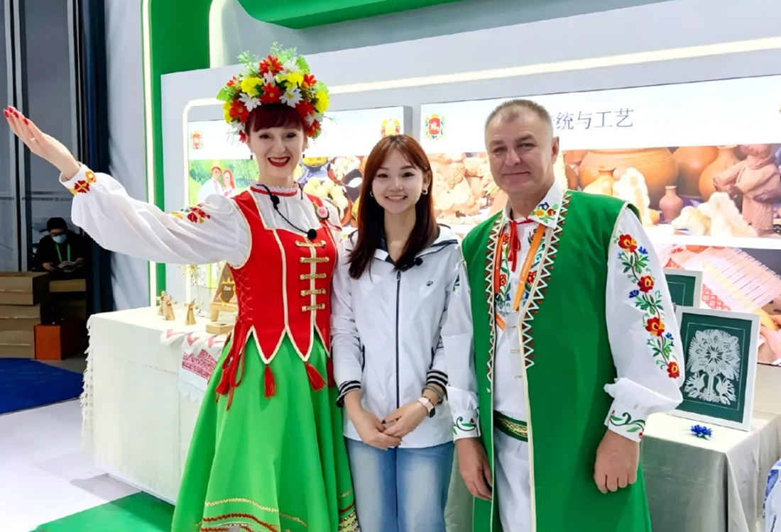 解锁跨国交流新体验！华德学子凭专业实力亮相中俄博览会