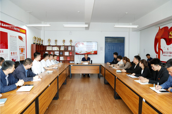 学校创始人、校长顾德库深入基层开展党史学习教育“我为群众办实事”调研